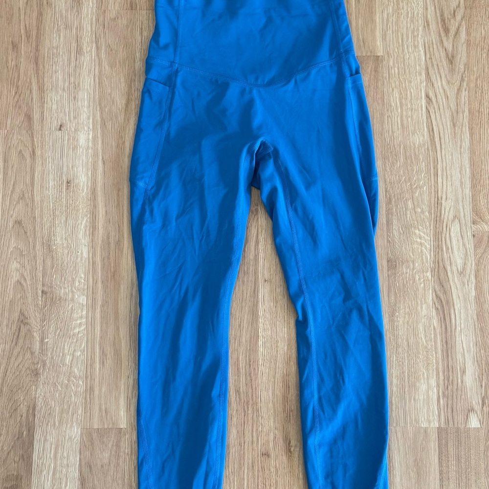 EUC HALARA Cloudful® Crossover Pocket 7/8 Leggings - Size Small